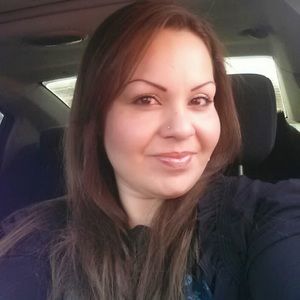 Meet your Posher, Claudia